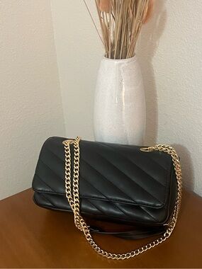 The Drop Women's Koko Chain Strap Flap Bag